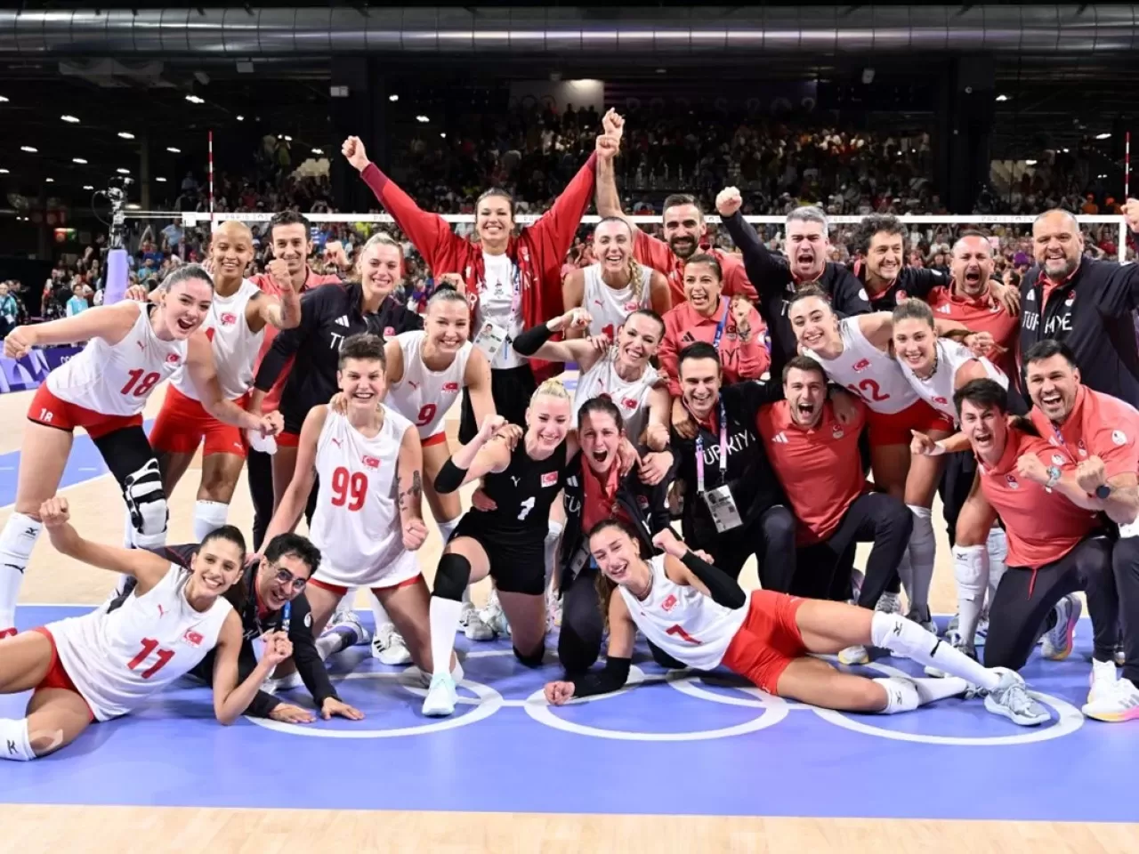 Türkiye Kadın Voleybol Milli Takımı Brezilya ile Bronz Madalya Maçı'nda Karşılaşacak! Maç Tarihi Belli Oldu.