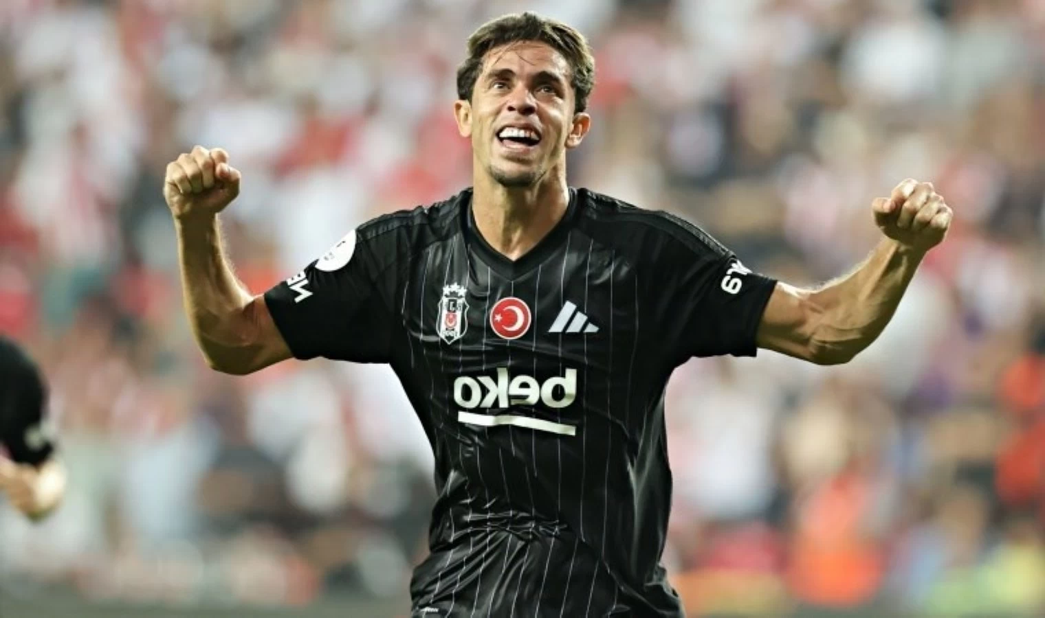 Maçta sakatlanarak devam edemeyen Gabriel Paulista transferi hız kazanıyor!