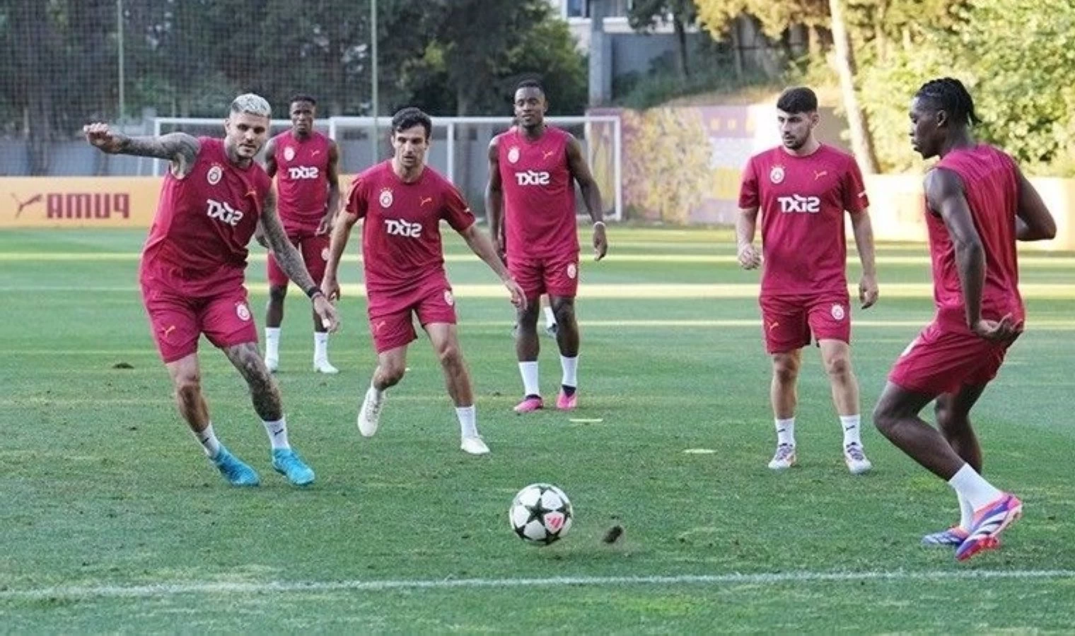 Kamp kadrosu belirlendi: Galatasaray'da şaşırtıcı bir eksiklik!